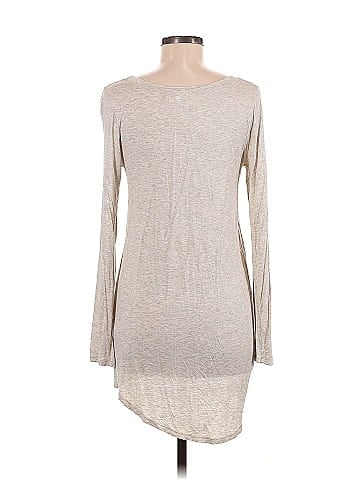 Betsey's Boutique Shop Long Sleeve Top (view 2)