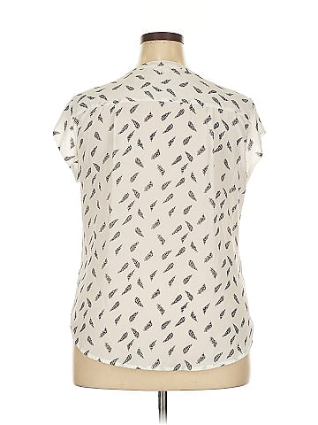Fun2Fun Short Sleeve Blouse (view 2)
