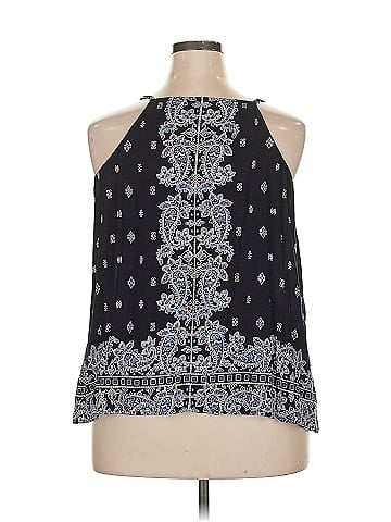 LUQ Sleeveless Blouse (view 2)