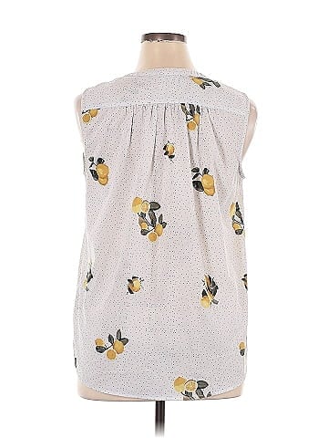 dalia Sleeveless Blouse (view 2)