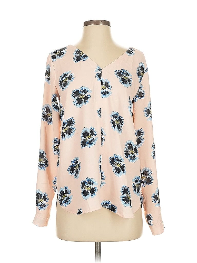 Click to view more detailed imagery on our partner's website Pre-owned Ann Taylor Loft Long Sleeve Blouse In Pink