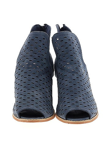 Journee Collection Ankle Boots (view 2)