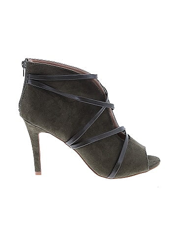 Journee Collection Ankle Boots (view 1)