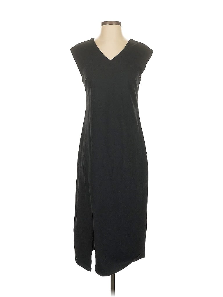 Click to view more detailed imagery on our partner's website Pre-owned Tahari Casual Dress In Black