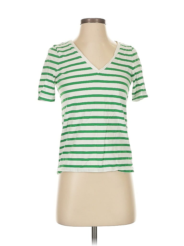 Click to view more detailed imagery on our partner's website Pre-owned Cos Short Sleeve T-shirt In Green