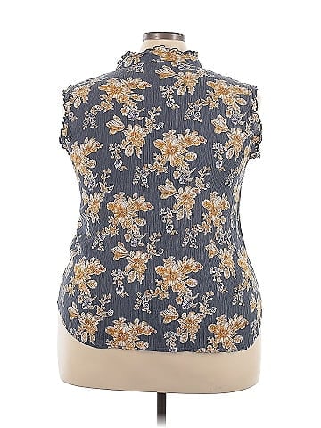 Amaryllis Short Sleeve Blouse (view 2)