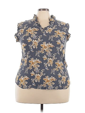 Amaryllis Short Sleeve Blouse (view 1)