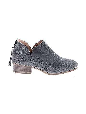 Kenneth Cole REACTION Ankle Boots (view 1)