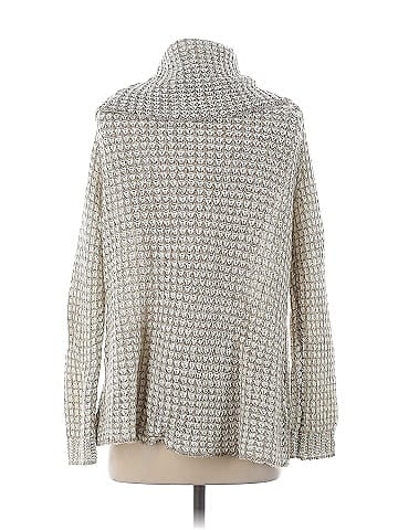 BB Dakota Pullover Sweater (view 2)