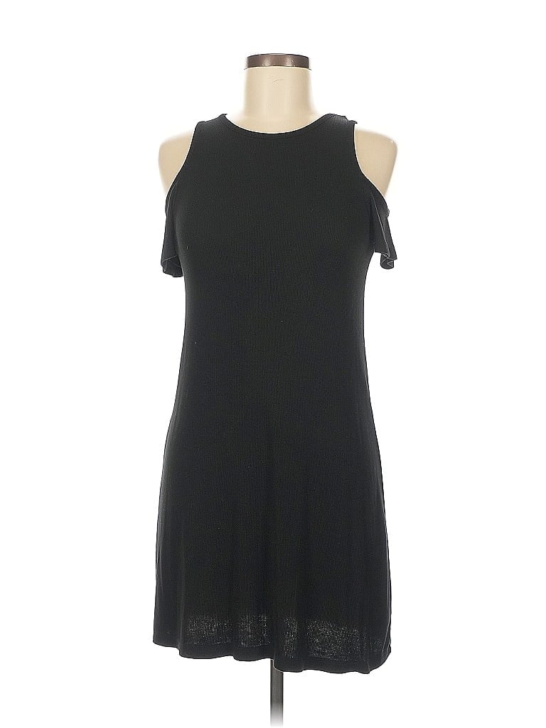 Click to view more detailed imagery on our partner's website Pre-owned Forever 21 Casual Dress In Black