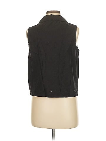 RD Style Sleeveless Button-Down Shirt (view 2)