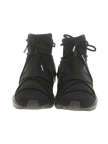 Puma Sneakers (view 2)