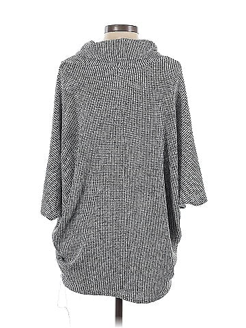 Korye Poncho (view 2)