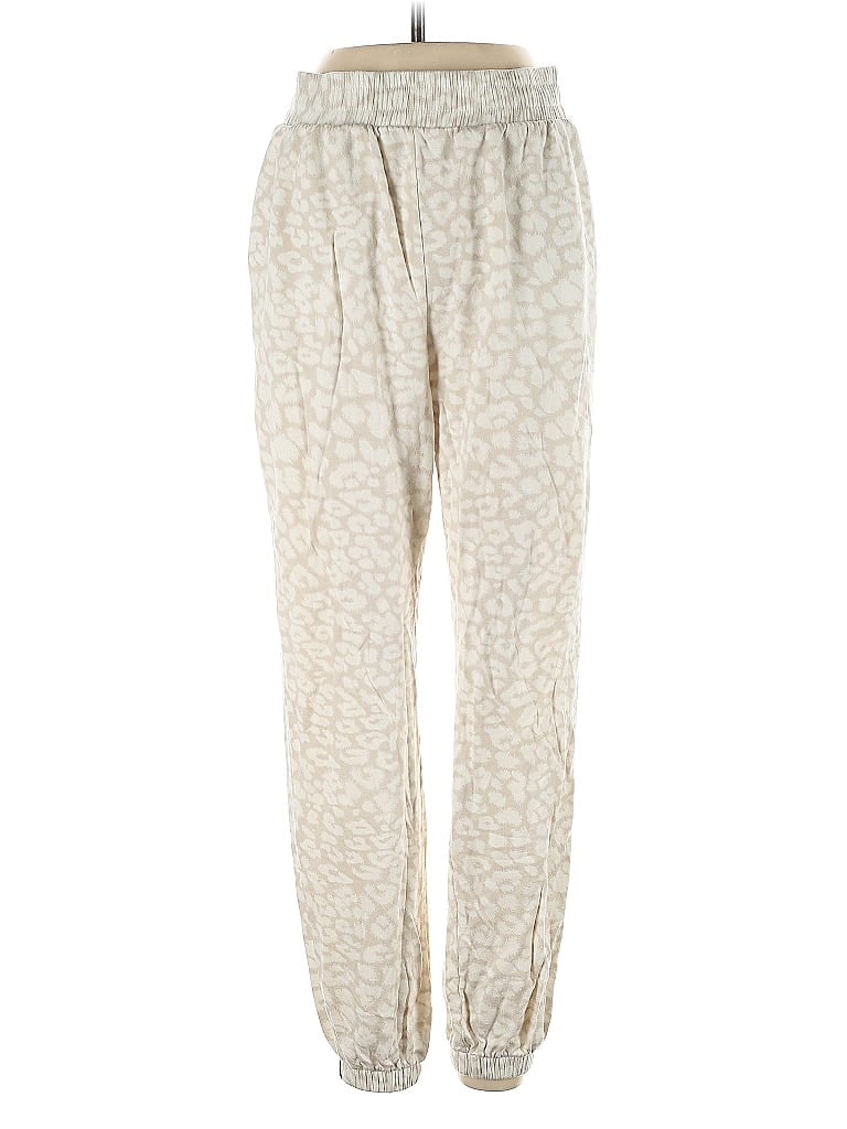 Click to view more detailed imagery on our partner's website Pre-owned Glyder Casual Pants In White