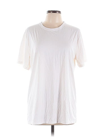 Lululemon Athletica Short Sleeve T-Shirt (view 1)