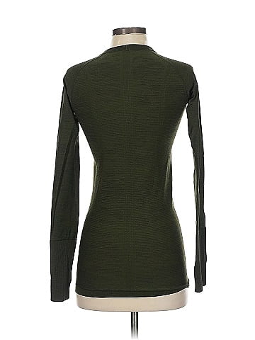 Lululemon Athletica Long Sleeve T-Shirt (view 2)