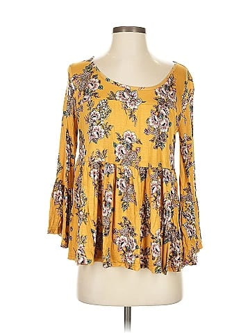 Ivy Jane 3/4 Sleeve Blouse (view 1)