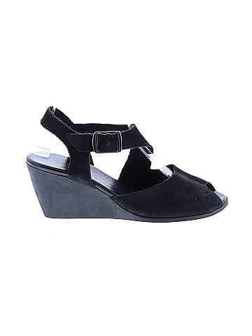 Arche Wedges (view 1)