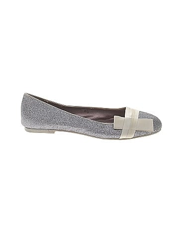 Poetic License Flats (view 1)