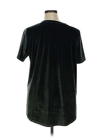 Amaryllis Short Sleeve T-Shirt (view 2)