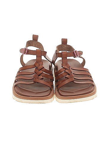 Wonder Nation Sandals (view 2)