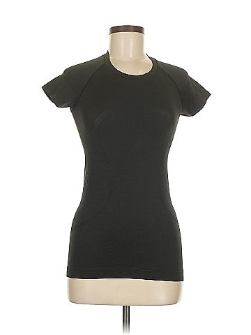 Lululemon Athletica Short Sleeve T-Shirt (view 1)