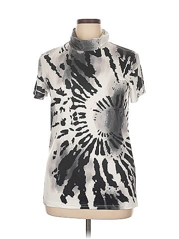 Beyond This Plane Short Sleeve Top (view 1)