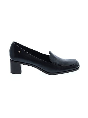 Etienne Aigner Flats (view 1)