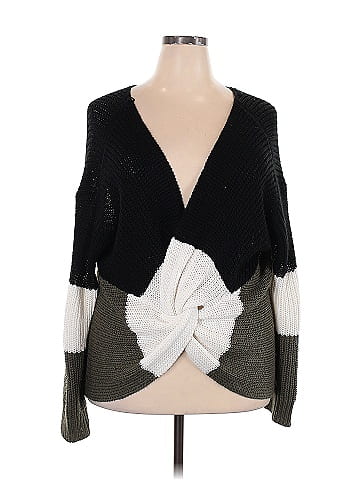 Full Circle Trends Pullover Sweater (view 1)