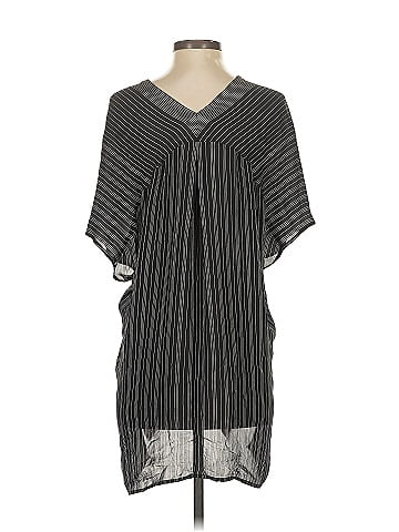 Vince. Short Sleeve Blouse (view 2)
