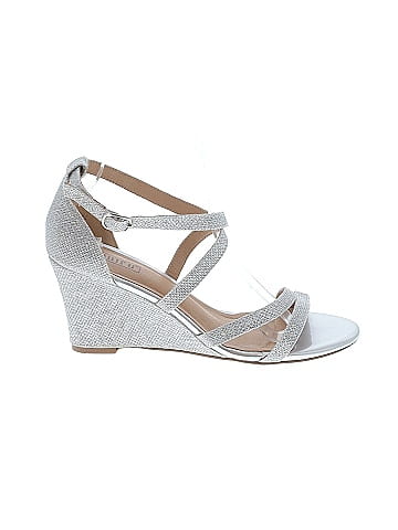 IDIFU Wedges (view 1)