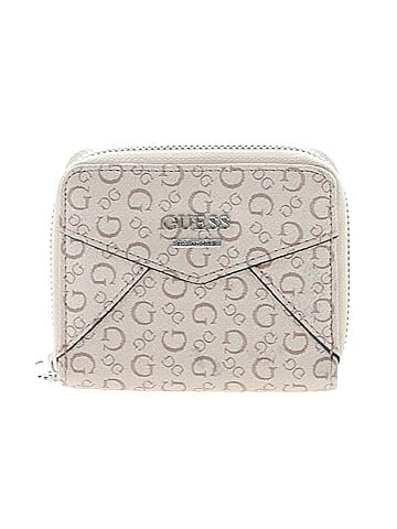 Guess Wallet (view 1)
