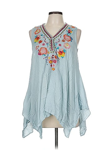 Andree by UNIT Sleeveless Blouse (view 1)