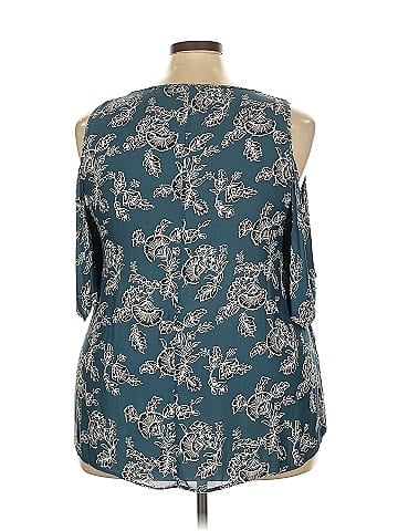 Torrid 3/4 Sleeve Blouse (view 2)