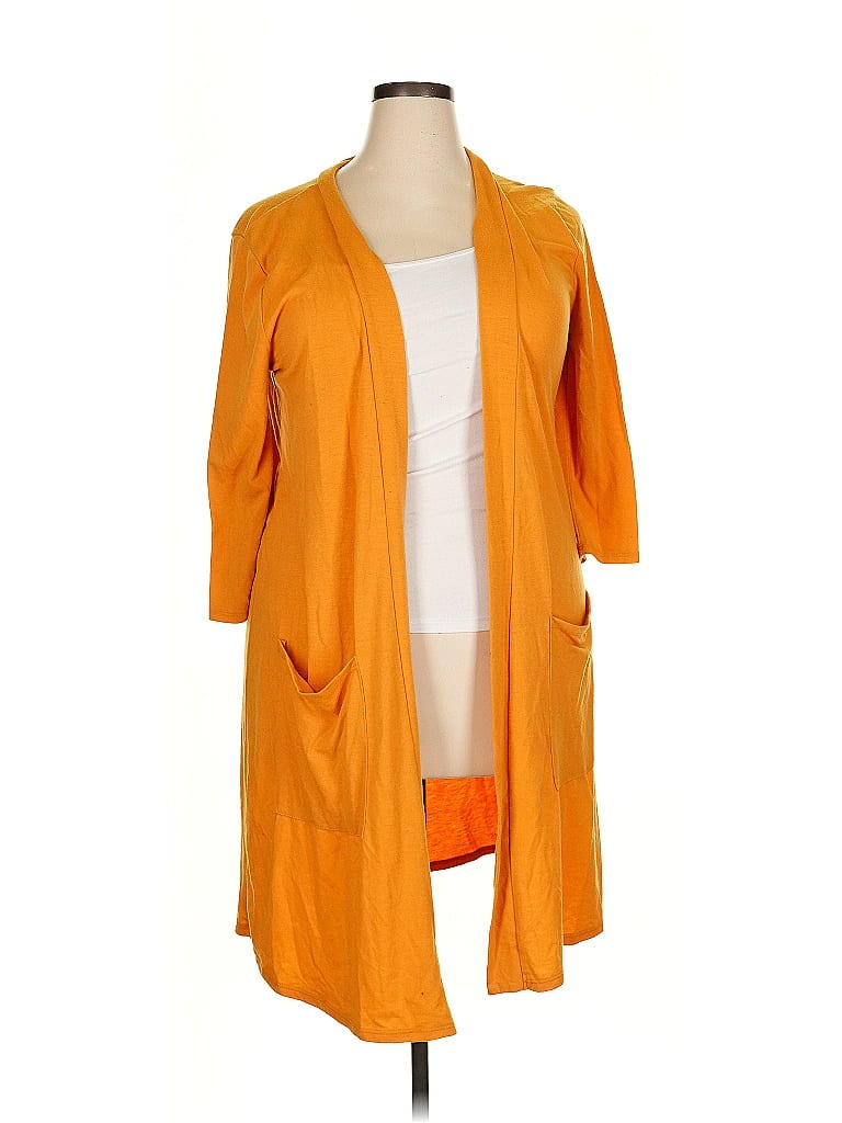 Yelawa handwoven unisex kimono in orange.