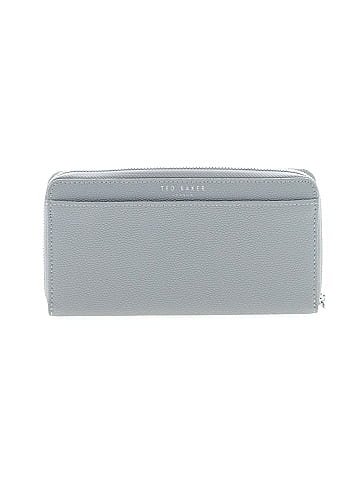 Unbranded Wallet (view 2)
