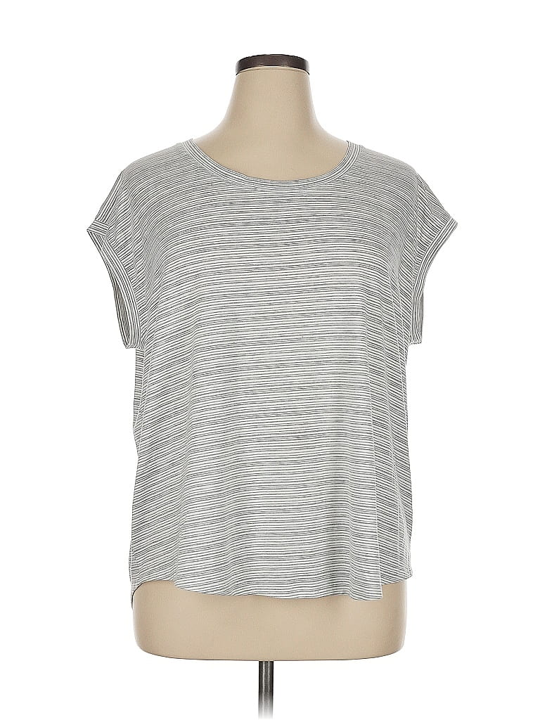 Athleta Silver Gray Short Sleeve T-Shirt Size 1X - photo 1