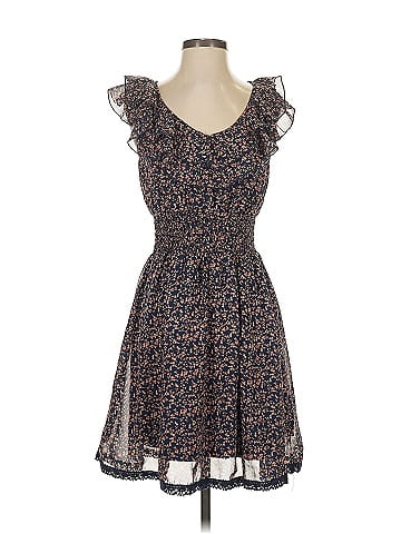 Suzy Shier Casual Dress (view 1)