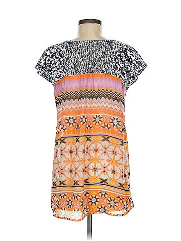 Hem & Thread Short Sleeve Top (view 2)