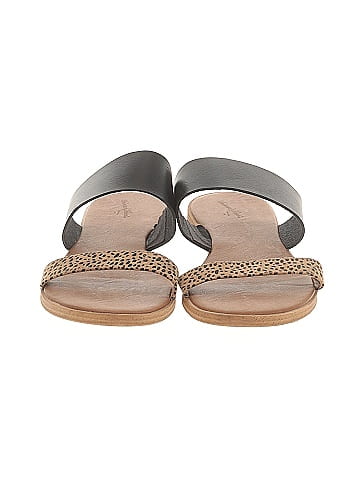 Universal Thread Sandals (view 2)
