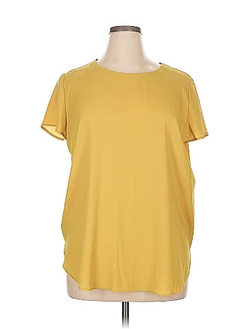 Ann Taylor Short Sleeve T-Shirt (view 1)
