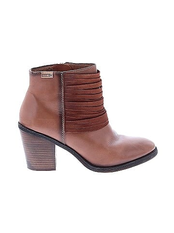 Pikolinos Ankle Boots (view 1)
