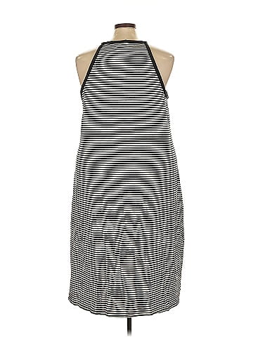 Old Navy Casual Dress (view 2)