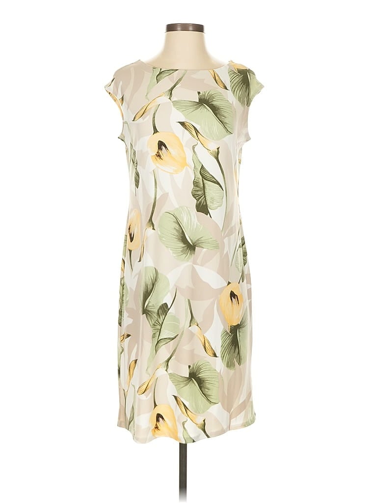 Pre-owned Chico's Casual Dress In White