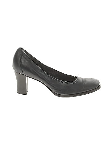 Etienne Aigner Heels (view 1)