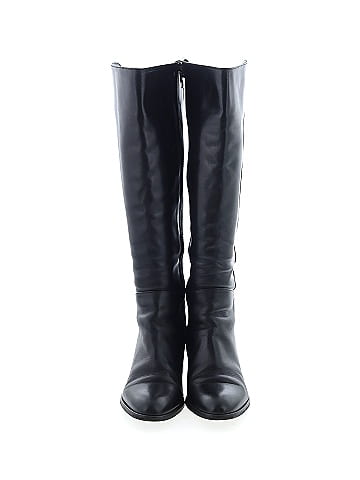Coach and Four Boots (view 2)