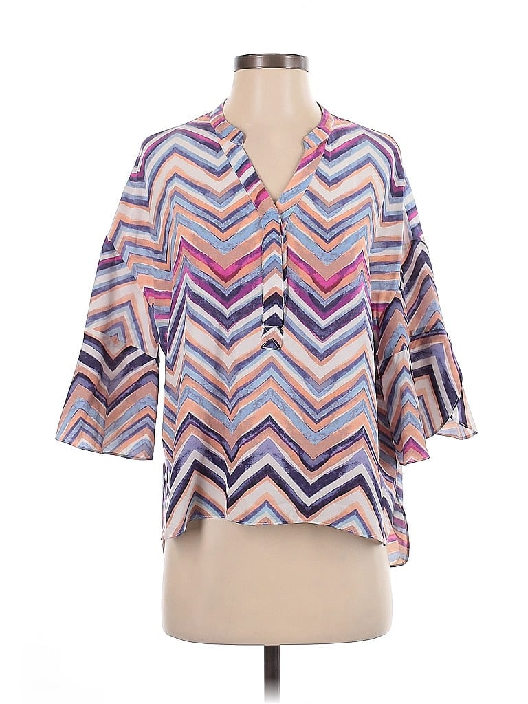 Click to view more detailed imagery on our partner's website Pre-owned Kachel 3/4 Sleeve Silk Top Purple V Neck Tops