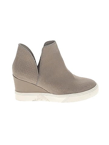 Mia Sneakers (view 1)