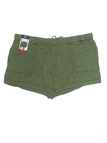 Gap Shorts (view 1)