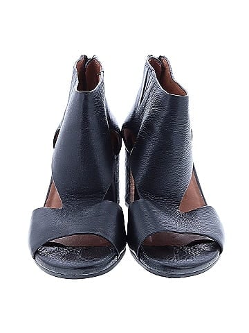 Gentle Souls by Kenneth Cole Sandals (view 2)